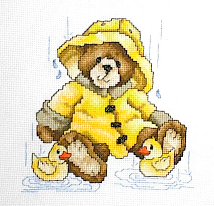 십자수 완성작품(원단상태)-APRIL BEAR/6608