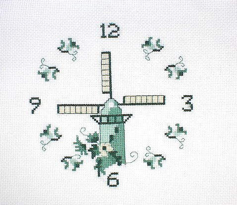 십자수 완성작품(원단상태)-시계-풍차,그린/8787