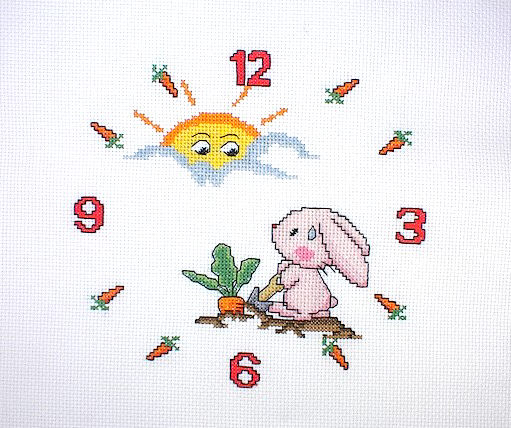 십자수 완성작품(원단상태)-시계-당근뽑는 토끼/10290