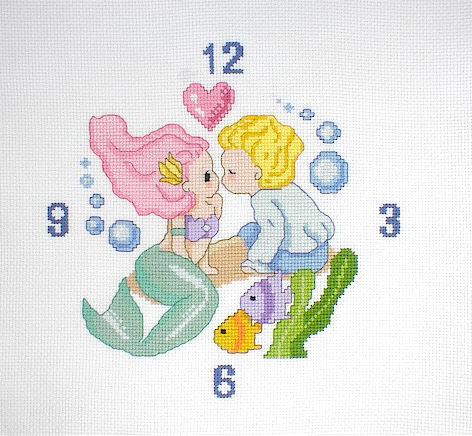 십자수 완성작품(원단상태)-시계-인어키스/10474