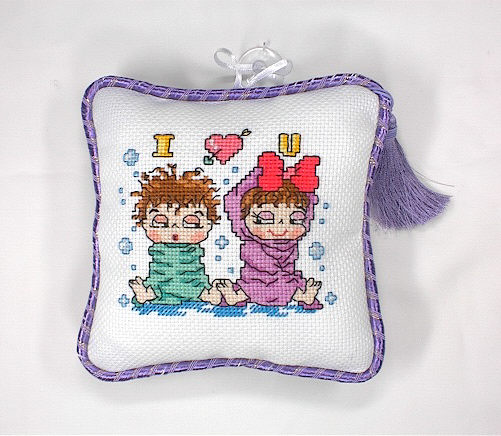 십자수 완성품 작은쿠션, 잠시주차쿠션-유혹/11216