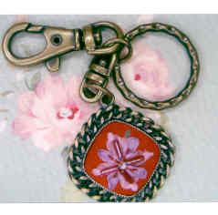 리본자수열쇠고리 패키지-RED CROSS-E004