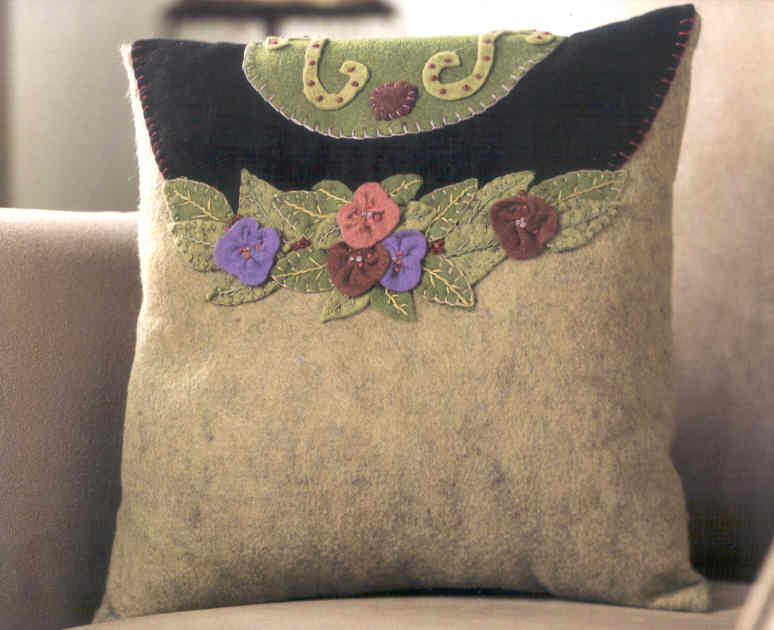 Bucilla 펠트 패키지/ PANSY DECORATIVE PILLOW-85084