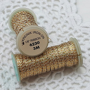 Kreinik 다림질접착 메탈릭실 Iron On 1/8인치 리본 6230 Burnished Gold