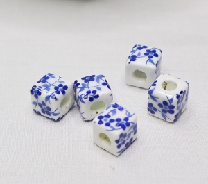 나뻬장식참스-세라믹-사각 1개 (0.9X0.9X0.9Cm 구멍지름 0.4Cm)-301