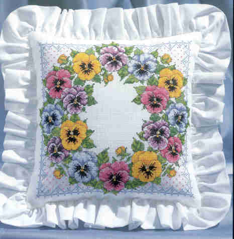 외국 십자수패키지 Bucilla/PANSY WREATH PILLOW-40915