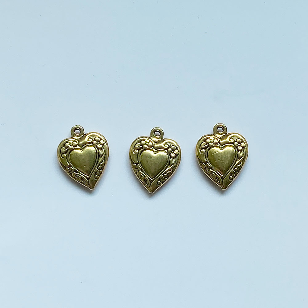 Boutique Trims USA/장식 참스 BQ03-Hearts-10821(3개세트)