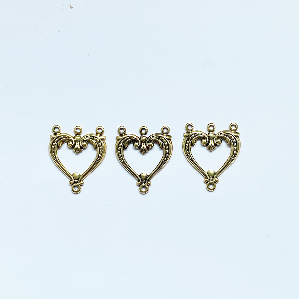 Boutique Trims USA/장식 참스 BQ13-Hearts-26671(3개세트)