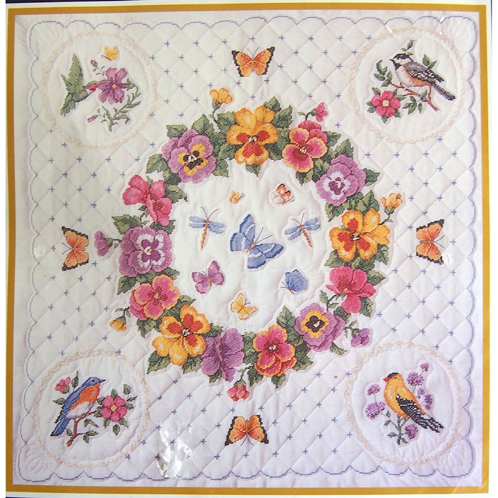 외국 십자수패키지 Bucilla/ 정사각퀼트이불 WINGS OF SPRING GARDEN-42748