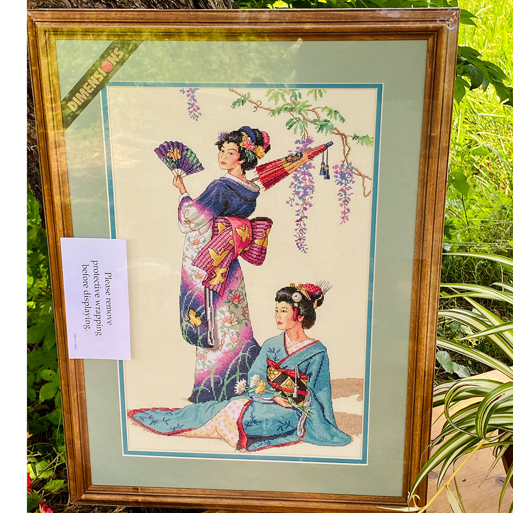 십자수 완성작품(유리없는 액자로 제작된 상태)-JEWELS OF THE ORIENT/12997