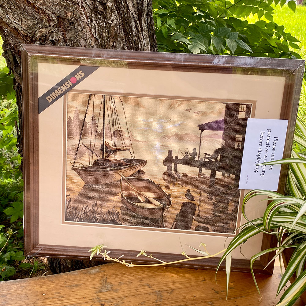 십자수 완성작품(유리없는 액자로 제작된 상태)-PEACEFUL SILHOUETTE/13622