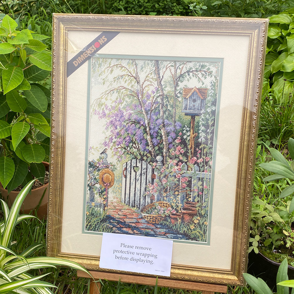 십자수 완성작품(유리없는 액자로 제작된 상태)-SWEETHEARTS GATE/13625