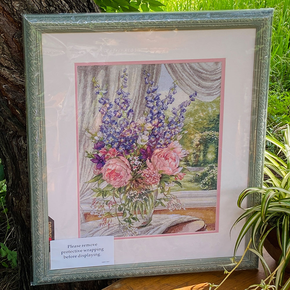 십자수 완성작품(유리없는 액자로 제작된 상태)-PEONIES & DELPHINIUMS/15020