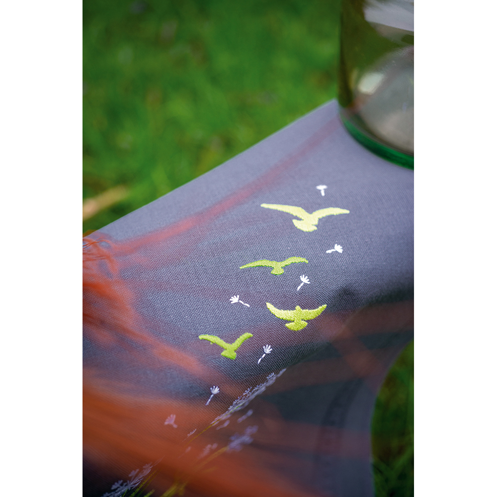 Vervaco 프랑스자수패키지/ 테이블러너 FLOWER FLUFF-0196567